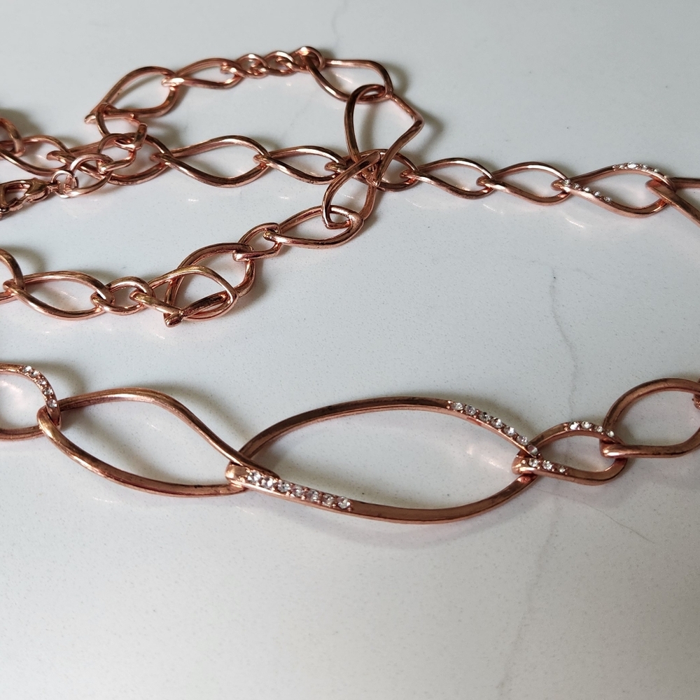 Jennifer Lopez Rose Gold Necklace